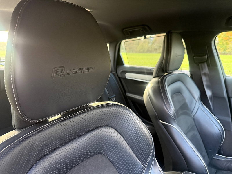 2018 Volvo S90 in Black, photo 13 of 40