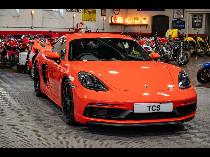 Porsche 718 Cayman