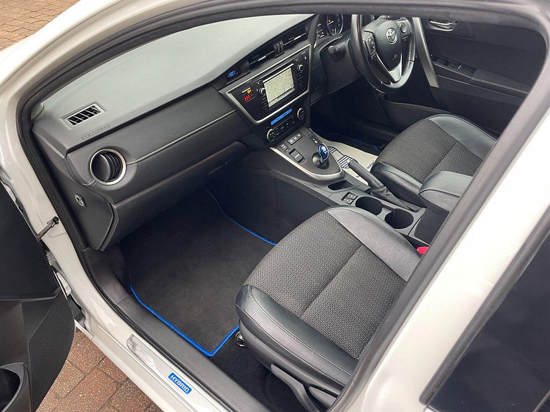 Toyota Auris 1.8 VVT-h Excel CVT Euro 5 (s/s) 5dr