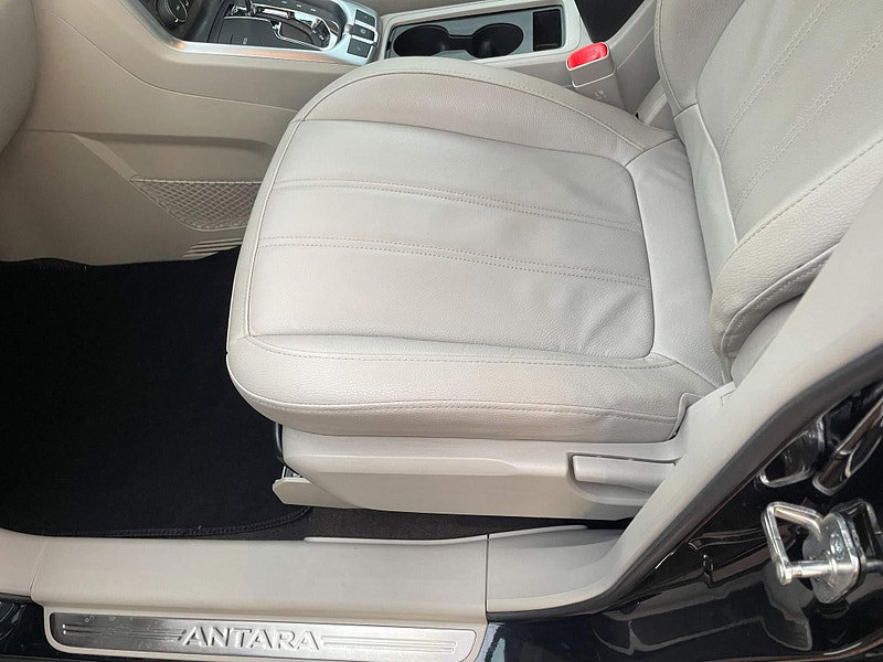 Vauxhall Antara 2.2 CDTi SE Auto 4WD Euro 5 5dr (SNav)