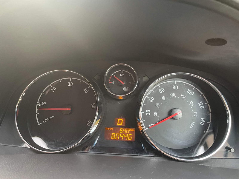 Vauxhall Antara 2.2 CDTi SE Auto 4WD Euro 5 5dr (SNav)