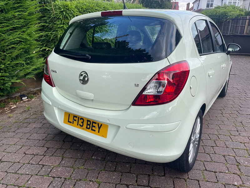 Vauxhall Corsa 1.2i ecoFLEX 16V SE Euro 5 (s/s) 5dr