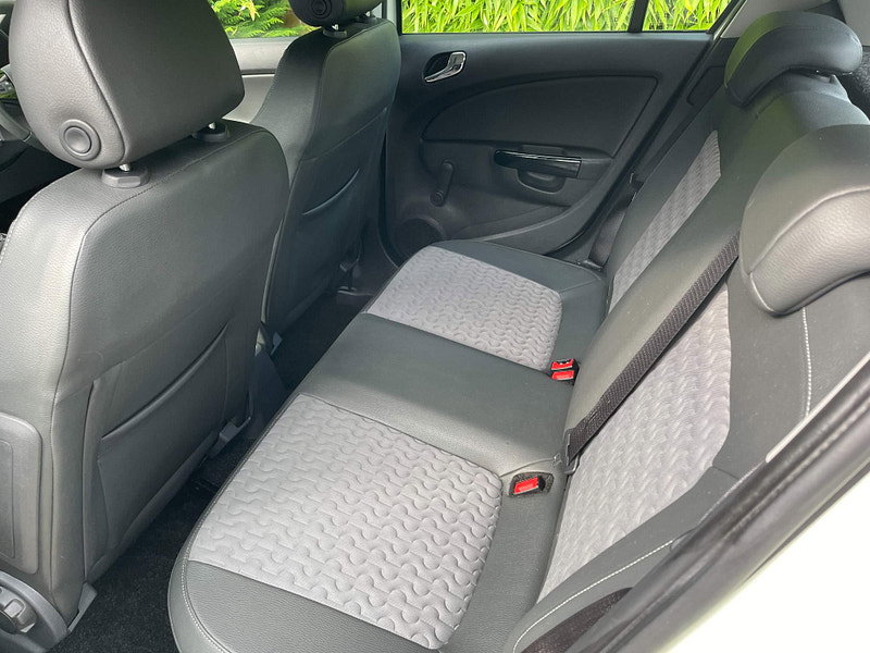 Vauxhall Corsa 1.2i ecoFLEX 16V SE Euro 5 (s/s) 5dr