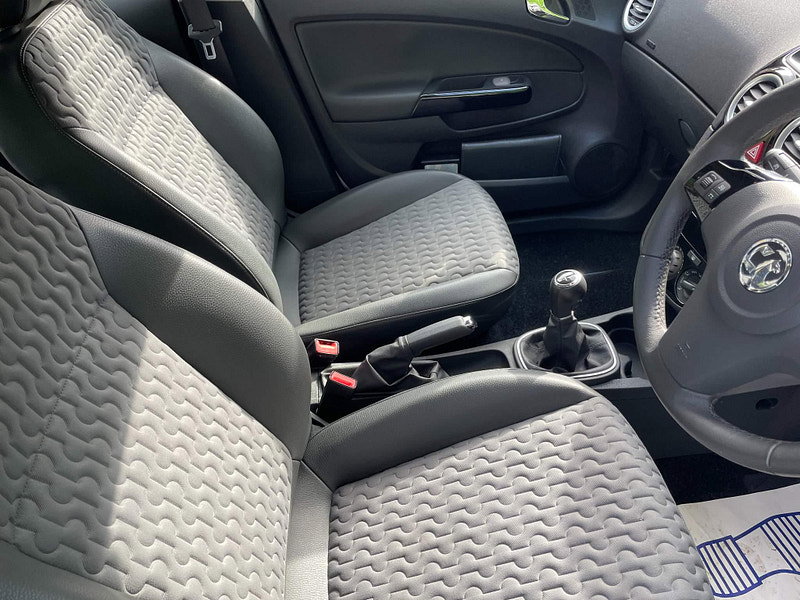 Vauxhall Corsa 1.2i ecoFLEX 16V SE Euro 5 (s/s) 5dr