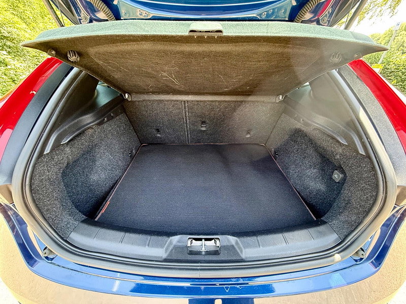 Volvo V40 1.6 T4 Ocean Race Auto Euro 6 (s/s) 5dr
