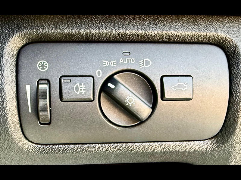 Volvo V40 1.6 T4 Ocean Race Auto Euro 6 (s/s) 5dr