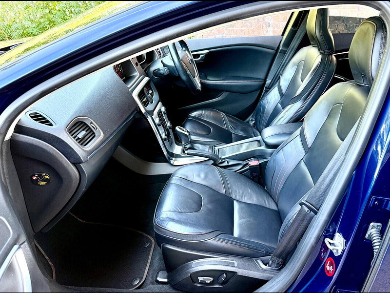 Volvo V40 1.6 T4 Ocean Race Auto Euro 6 (s/s) 5dr