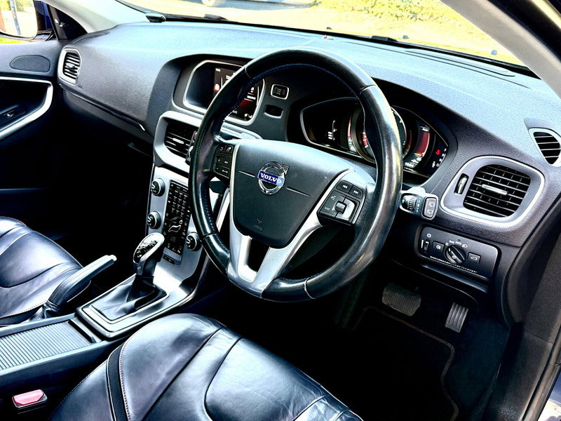 Volvo V40 1.6 T4 Ocean Race Auto Euro 6 (s/s) 5dr