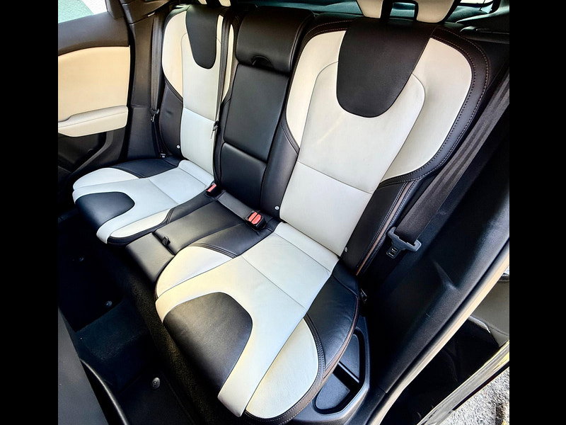 Volvo V40 Cross Country 
