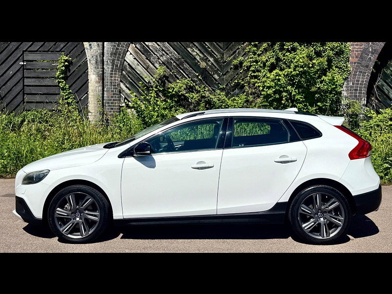 Volvo V40 Cross Country 2.0 T5 Lux Nav Auto AWD Euro 6 (s/s) 5dr
