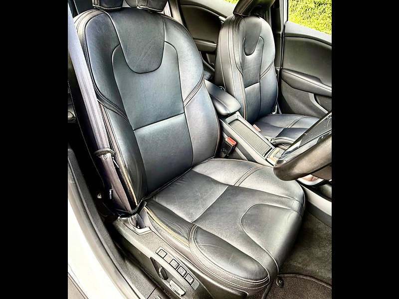 Volvo V40 Cross Country 2.0 T5 Lux Nav Auto AWD Euro 6 (s/s) 5dr