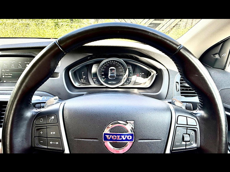 Volvo V40 Cross Country 2.0 T5 Lux Nav Auto AWD Euro 6 (s/s) 5dr