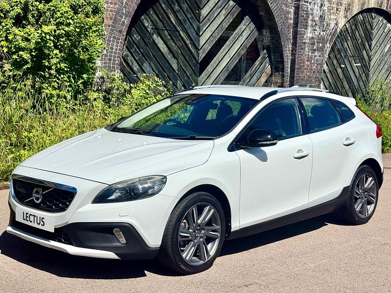 Volvo V40 Cross Country 2.0 T5 Lux Nav Auto AWD Euro 6 (s/s) 5dr