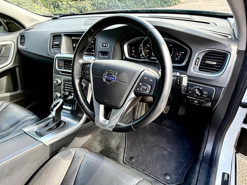 Volvo V60 1.6 T4 SE Powershift 5dr