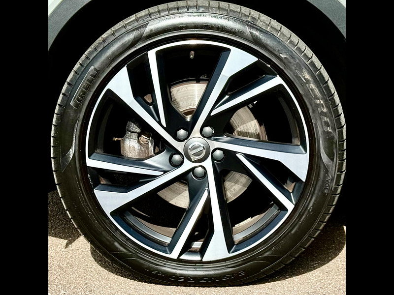 Volvo XC40 2.0 D4 R-Design Auto AWD Euro 6 (s/s) 5dr