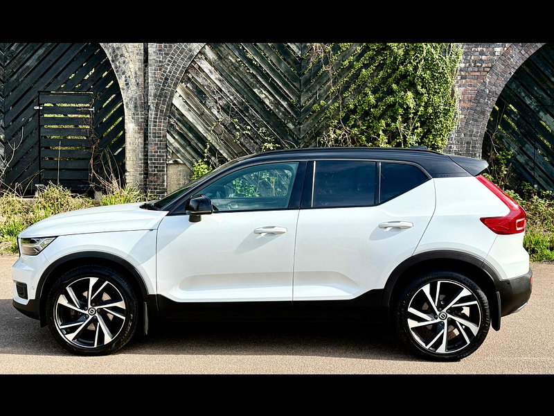 Volvo XC40 2.0 D4 R-Design Auto AWD Euro 6 (s/s) 5dr