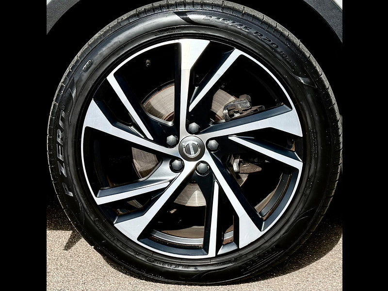 Volvo XC40 2.0 D4 R-Design Auto AWD Euro 6 (s/s) 5dr