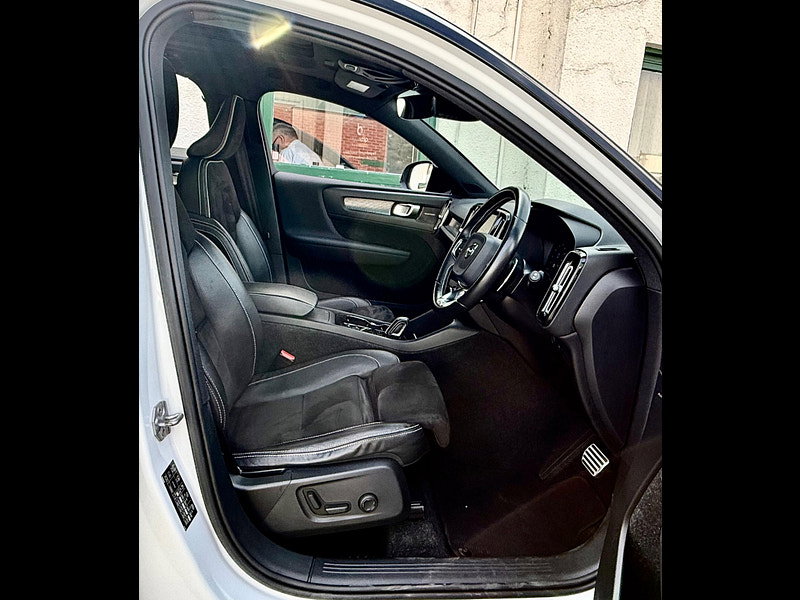 Volvo XC40 2.0 D4 R-Design Auto AWD Euro 6 (s/s) 5dr