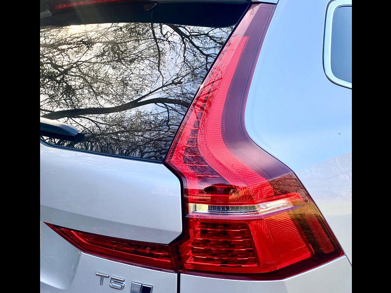 Volvo XC60 2.0 T5 Inscription Pro Auto AWD Euro 6 (s/s) 5dr
