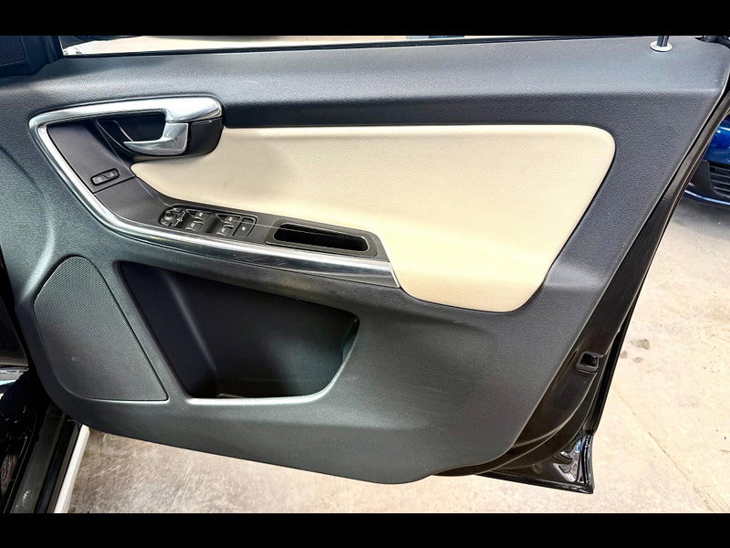 Volvo XC60 2.0 T5 R-Design Powershift Euro 5 5dr