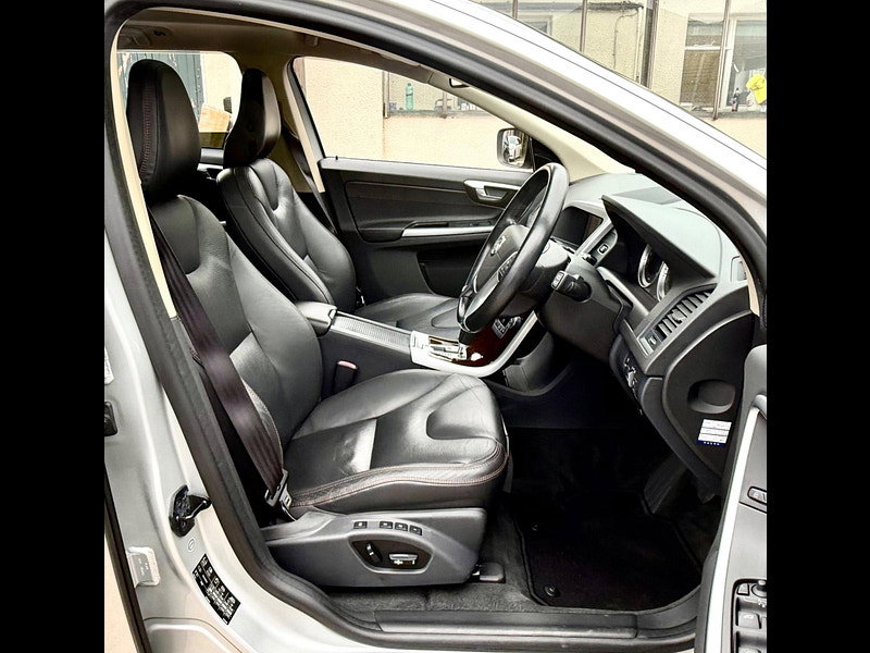 Volvo XC60 3.0 T6 SE Lux Geartronic AWD Euro 5 5dr