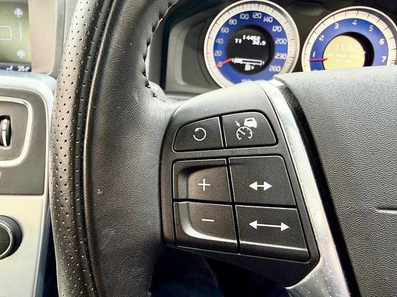Volvo S60 1.6 T4 R-Design Powershift 4dr