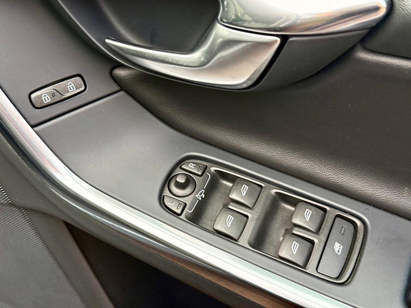 Volvo S60 1.6 T4 R-Design Powershift 4dr