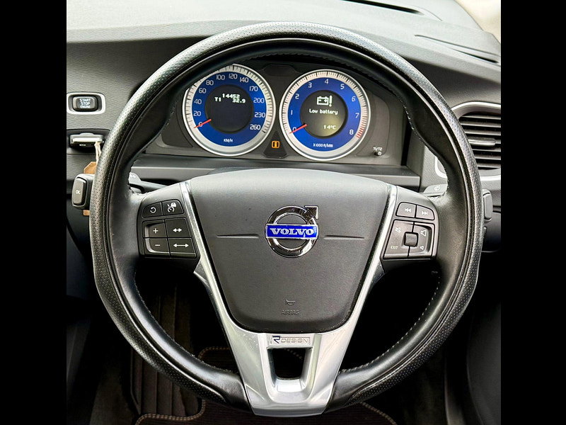 Volvo S60 1.6 T4 R-Design Powershift 4dr