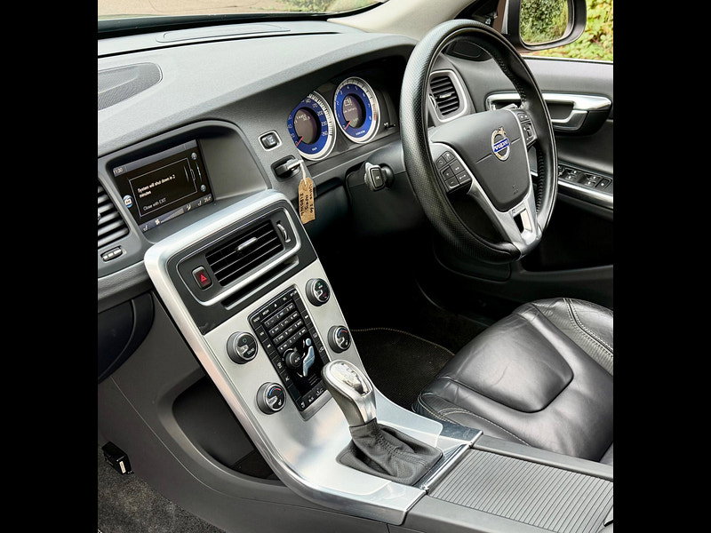 Volvo S60 1.6 T4 R-Design Powershift 4dr