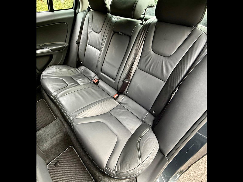 Volvo S60 1.6 T4 R-Design Powershift 4dr