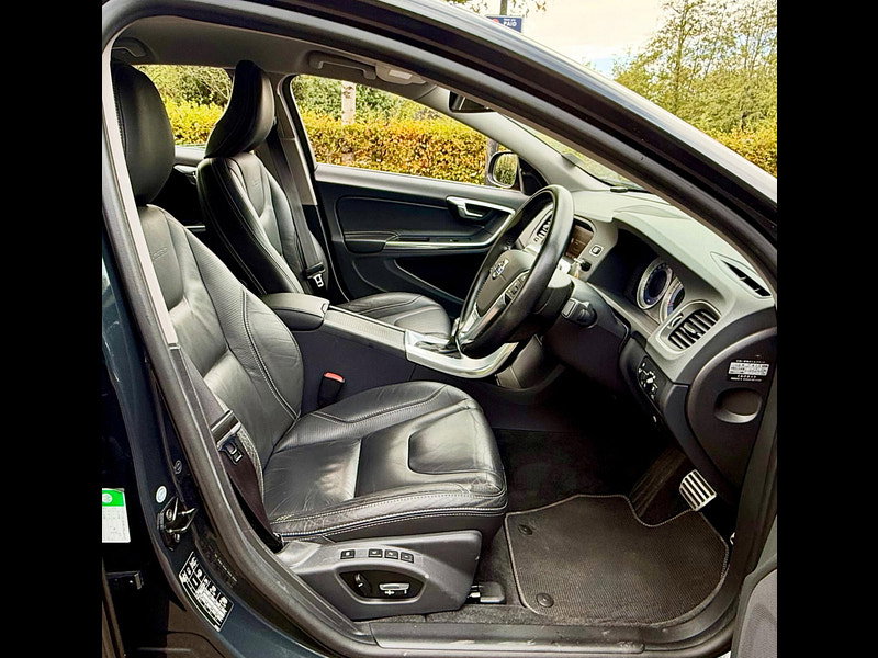 Volvo S60 1.6 T4 R-Design Powershift 4dr