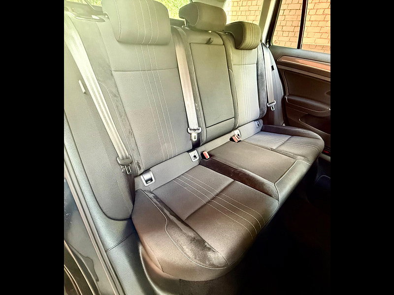 Volkswagen Golf 1.8 Petrol Blue-M Alltrack DSG 4MOTION