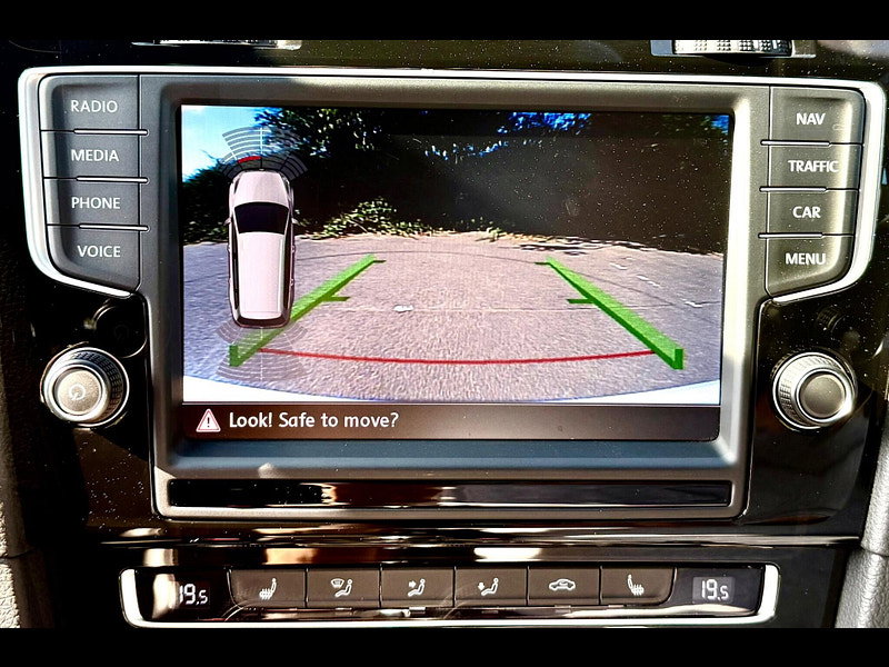 Volkswagen Golf R 2.0 TSI BlueMotion Tech DSG 4MOTION