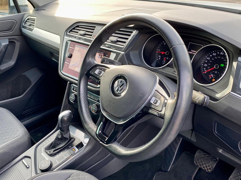 Volkswagen Tiguan 2.0 TDI Match DSG 4Motion Euro 6 (s/s) 5dr
