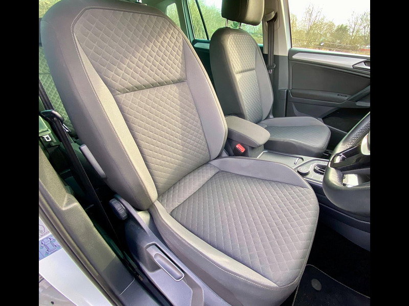Volkswagen Tiguan 2.0 TDI Match DSG 4Motion Euro 6 (s/s) 5dr