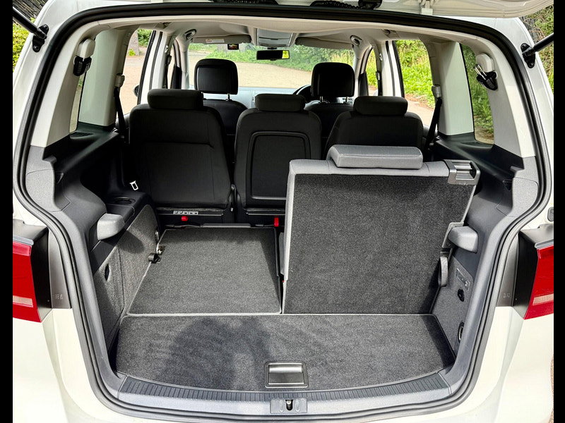 Volkswagen Touran 1.4 TSI SE MPV 5dr Petrol DSG Euro 5