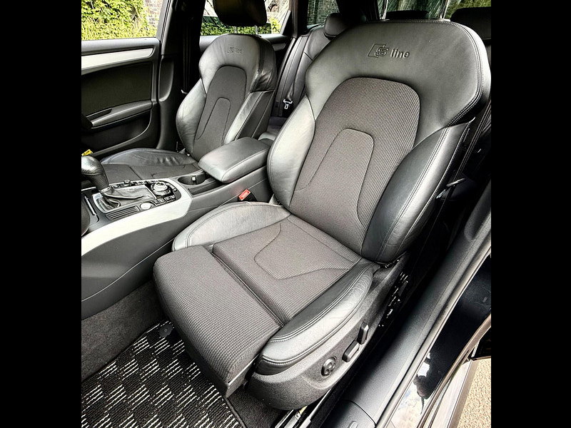 Audi A4 Avant Avant 2.0 TFSI S line S Tronic quattro