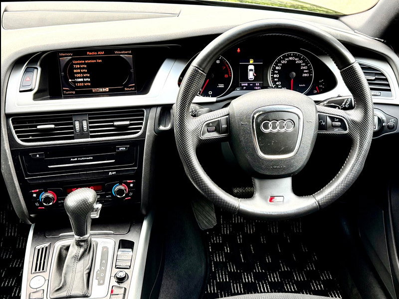 Audi A4 Avant Avant 2.0 TFSI S line S Tronic quattro