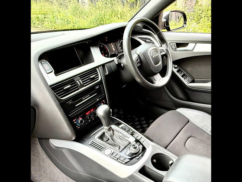 Audi A4 Avant Avant 2.0 TFSI S line S Tronic quattro