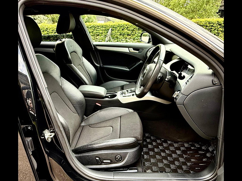 Audi A4 Avant Avant 2.0 TFSI S line S Tronic quattro