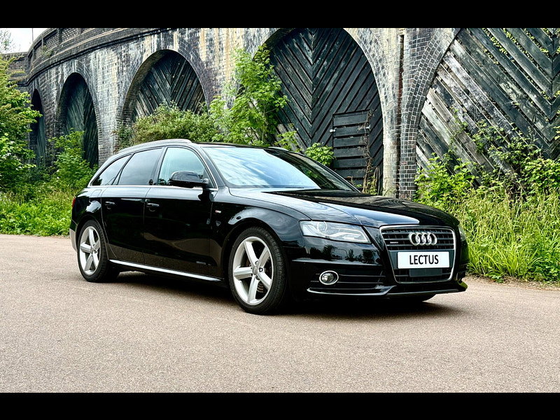 Audi A4 Avant Avant 2.0 TFSI S line S Tronic quattro