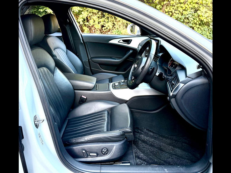 Audi A6 Avant 2.8 V6FSI S line S Tronic quattro 5dr