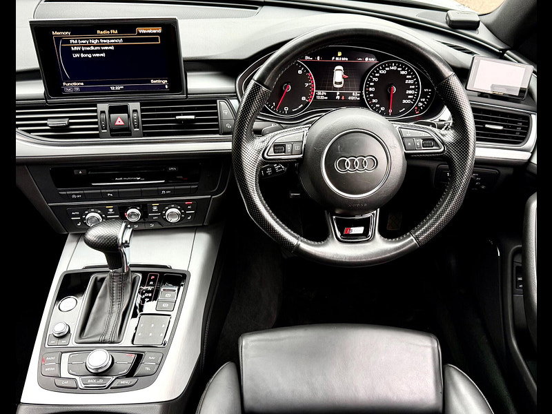Audi A6 Avant 2.8 FSI V6 S line S Tronic quattro 5dr