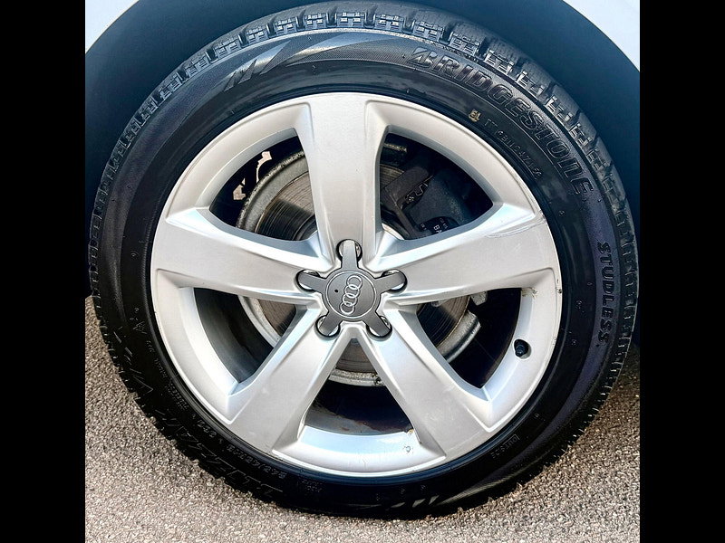 Audi A6 Saloon 2.8 FSI V6 S Tronic quattro Euro 5 4dr
