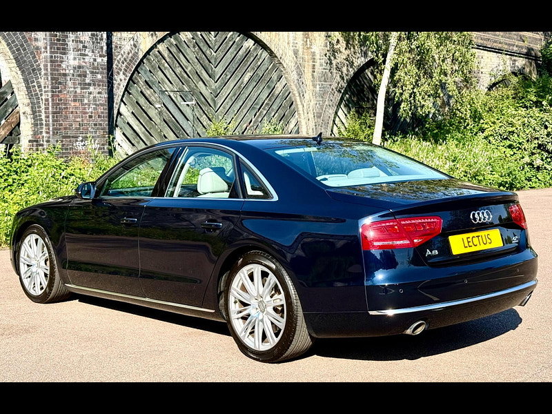 Audi A8 4.2 FSI V8 SE Tiptronic quattro 4dr