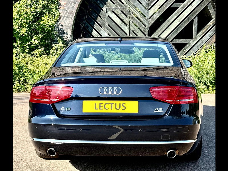 Audi A8 4.2 FSI V8 SE Tiptronic quattro 4dr