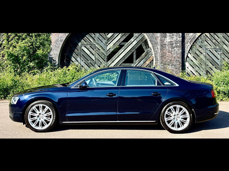 Audi A8 4.2 FSI V8 SE Tiptronic quattro 4dr