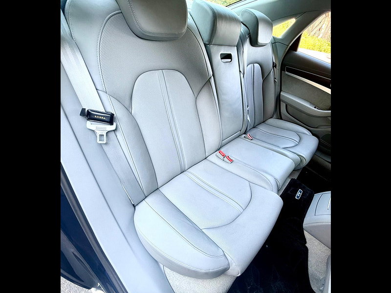 Audi A8 4.2 FSI V8 SE Tiptronic quattro 4dr