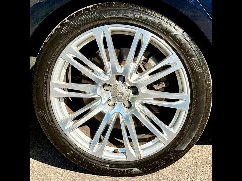 Audi A8 4.2 FSI V8 SE Tiptronic quattro 4dr