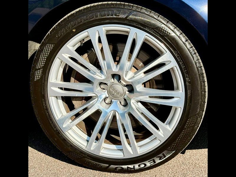 Audi A8 4.2 FSI V8 SE Tiptronic quattro 4dr